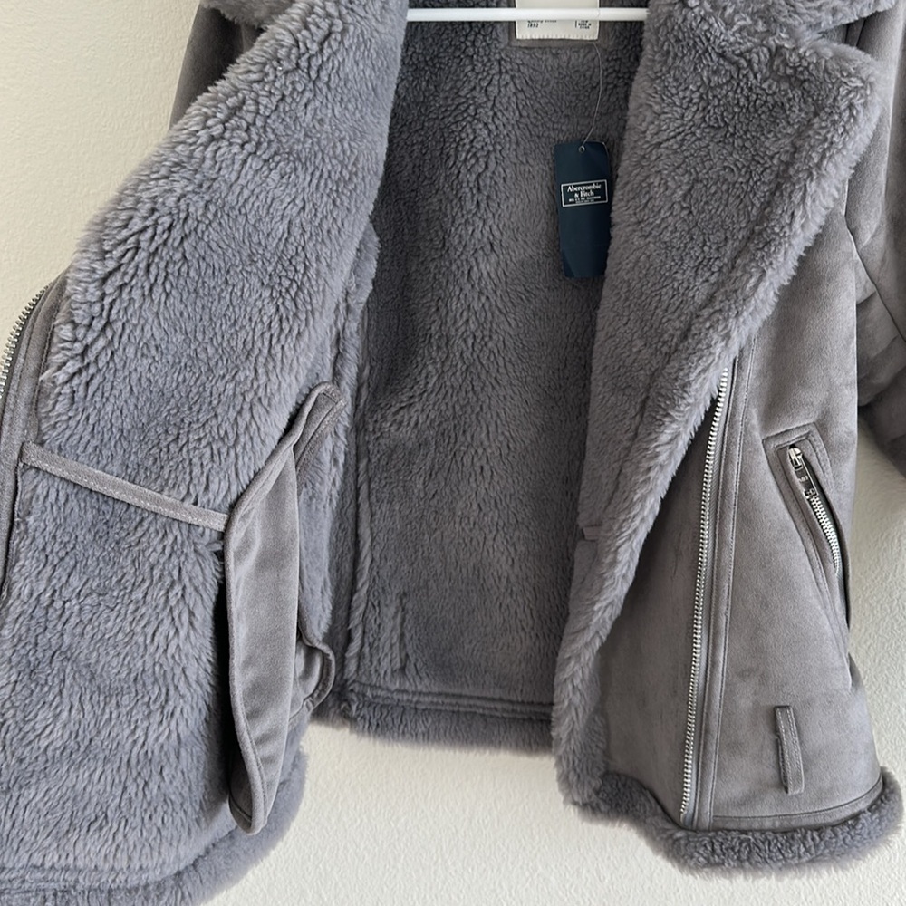 NWT Abercrombie & Fitch Suede Asymmetrical Zip Cozy Jacket - Picture 9 of 11